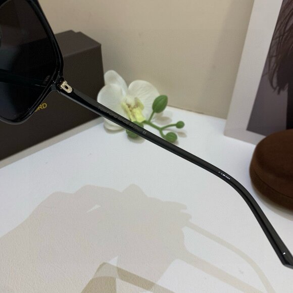 TOM FORD sunglasses
